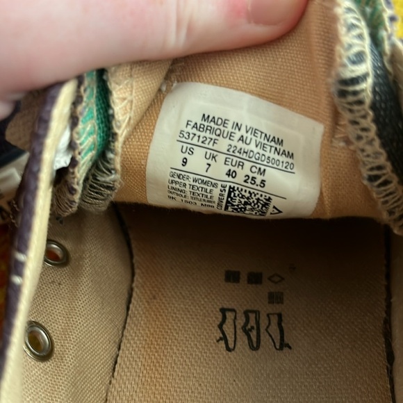 EUC WOMENS SIZE 9 CONVERSE DOUBLE TONGUE SHOES - Picture 6 of 9